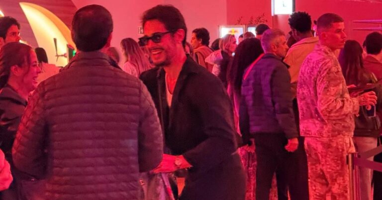Danilo Mesquita atrai atenções em área VIP do Rock in Rio após repercussão com Anitta
